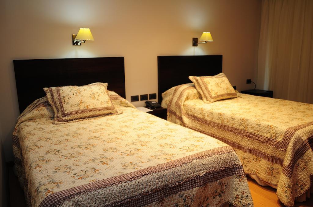 Hotel Euzko Alkartasuna Макачин Номер фото
